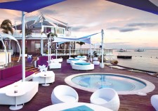 Ibiza Beach Club - Best Outdoor Dining Experience